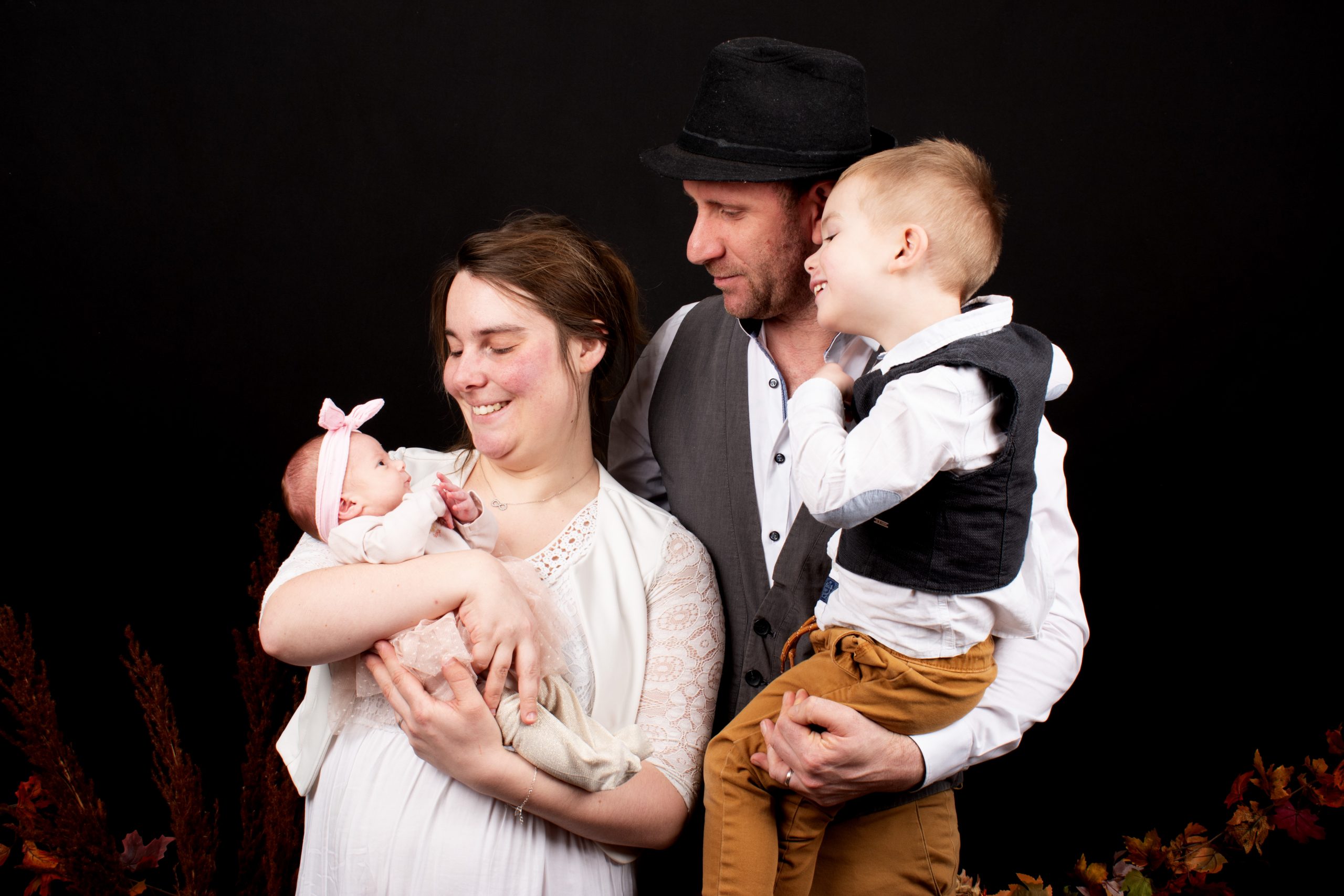 famille amour bébé